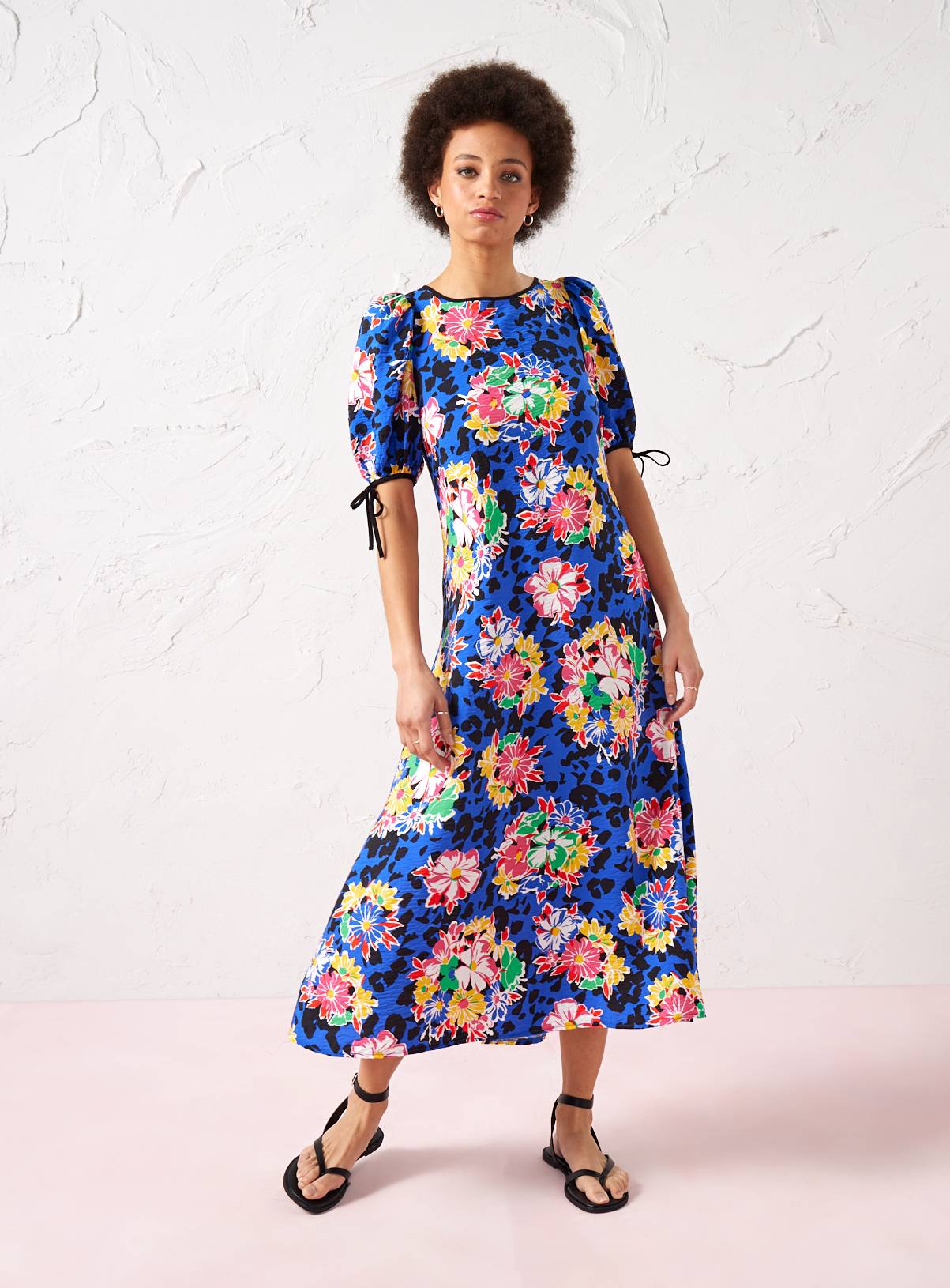 EVERBELLE Floral Revere Tie Back Midaxi Dress 8 - Image 4